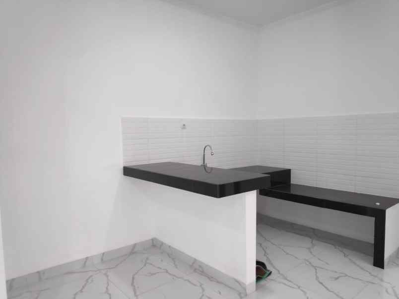 dijual rumah jatibening satu