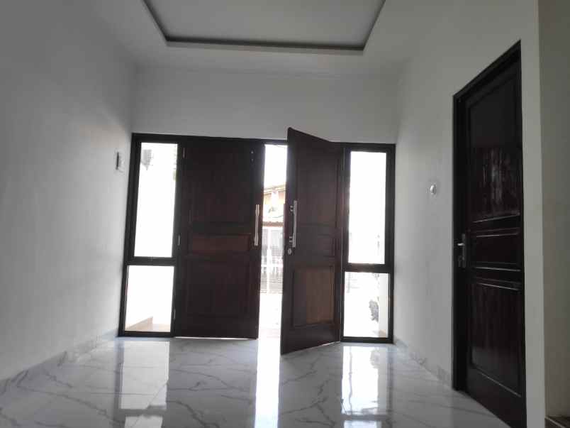 dijual rumah jatibening satu