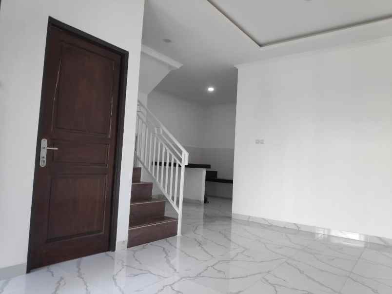 dijual rumah jatibening satu