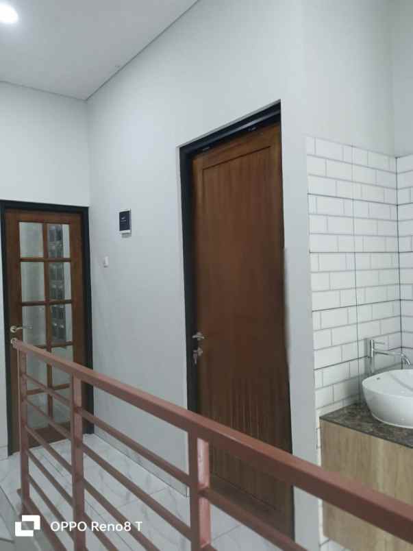 dijual rumah jatiwarna bekasi