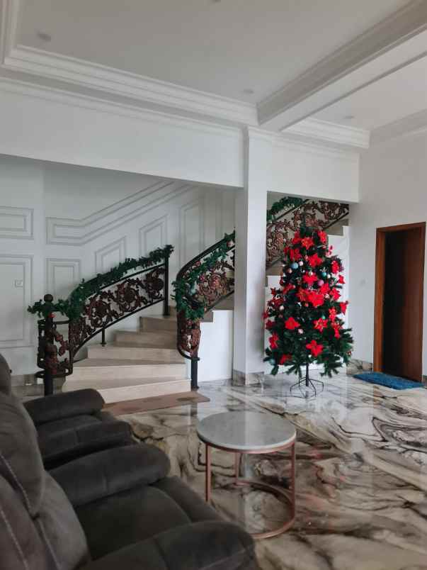 dijual rumah jatiwarna bekasi