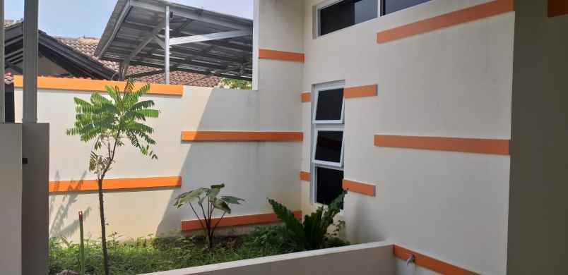 dijual rumah jl bukit cimanggu city