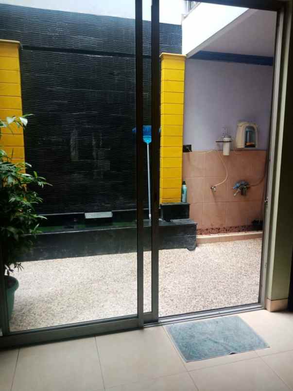 dijual rumah jl cibodas 3 no 100 rt 003