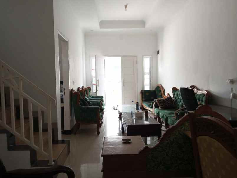 dijual rumah jl cibodas kuningan