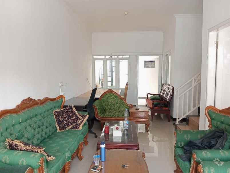 dijual rumah jl cibodas kuningan