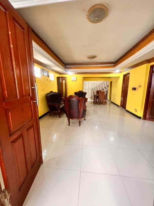 dijual rumah jl cipinang cempedak iv