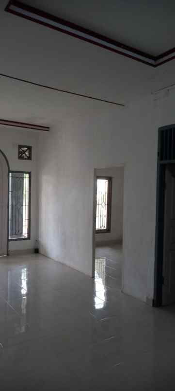 dijual rumah jl delima