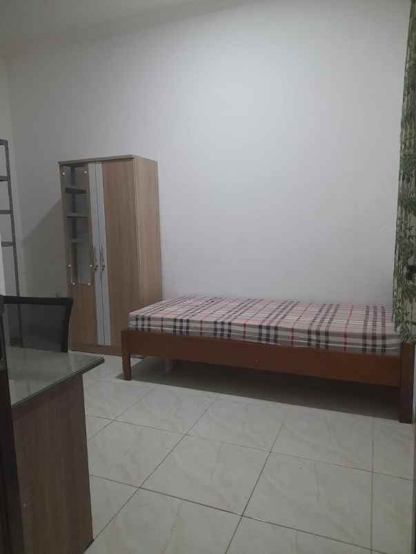 dijual rumah jl matraman menteng