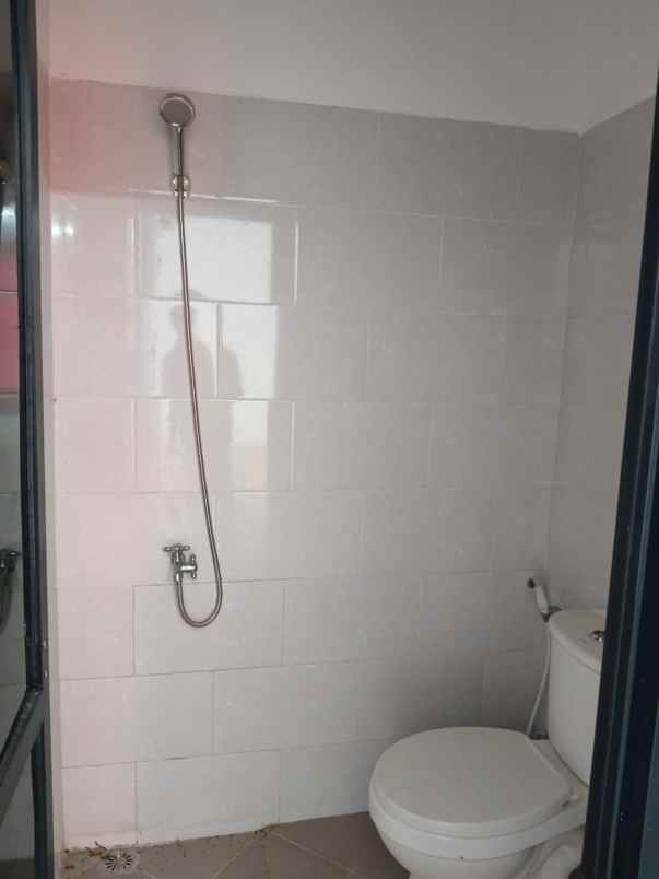 dijual rumah jl muchtar raya depok