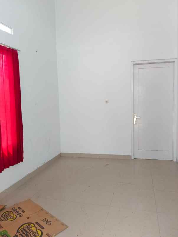 dijual rumah jl muchtar raya depok