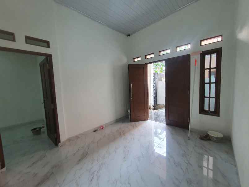 dijual rumah jl panti asuhan jurang