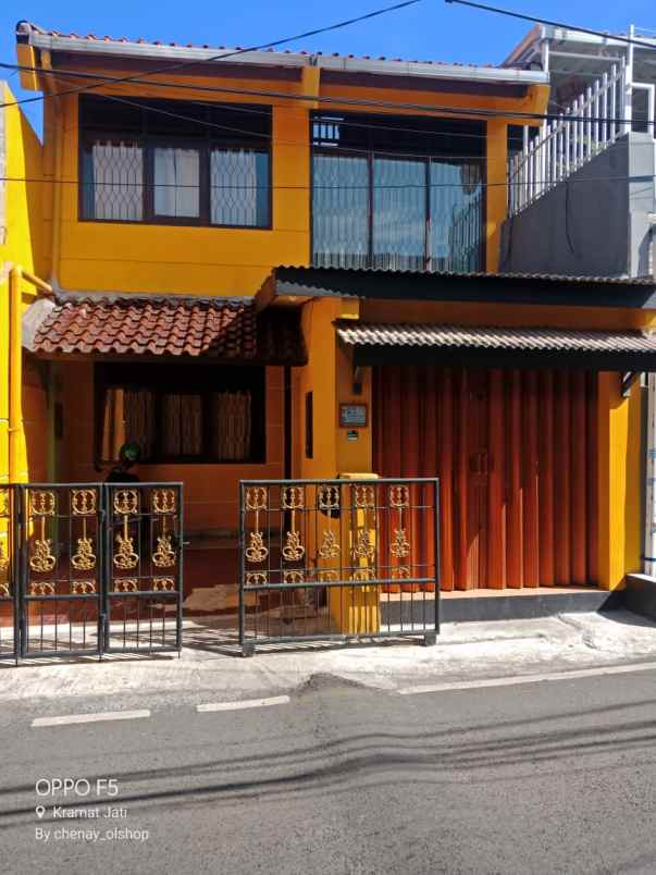 dijual rumah jl raya condet cililitan