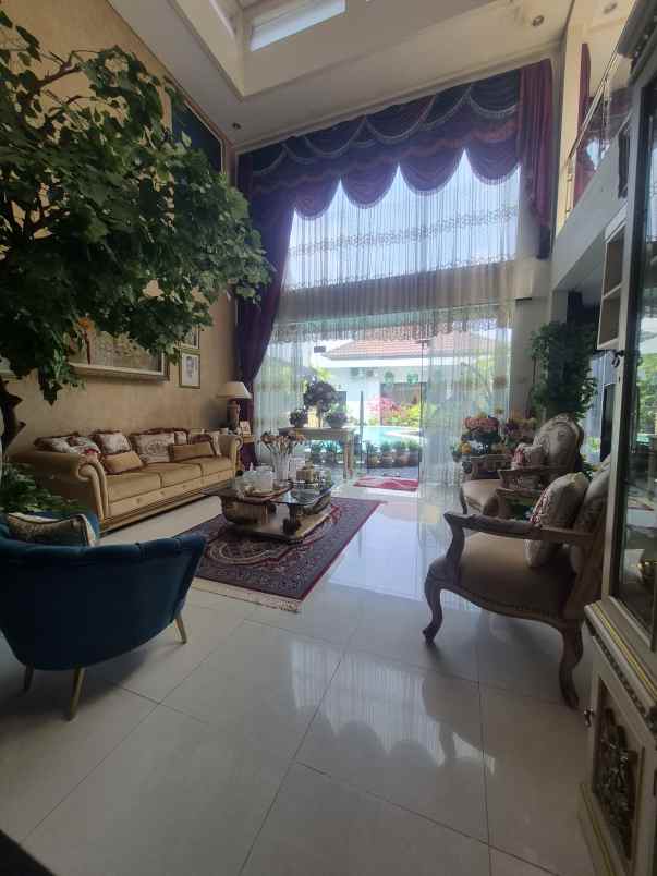 dijual rumah jl raya komplek duren