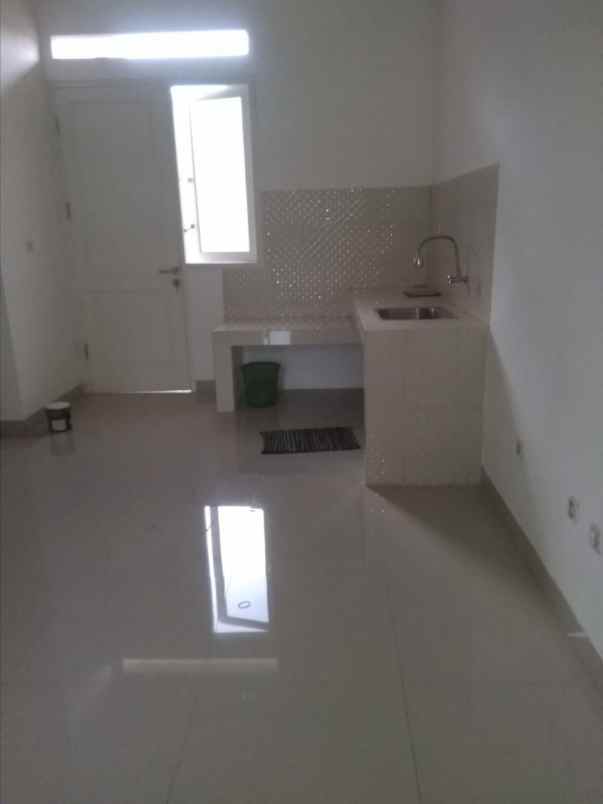 dijual rumah jl raya pagedangan cicayur