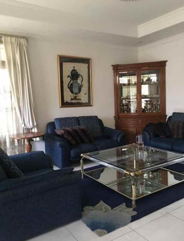 dijual rumah jl suryadarma suryalaya