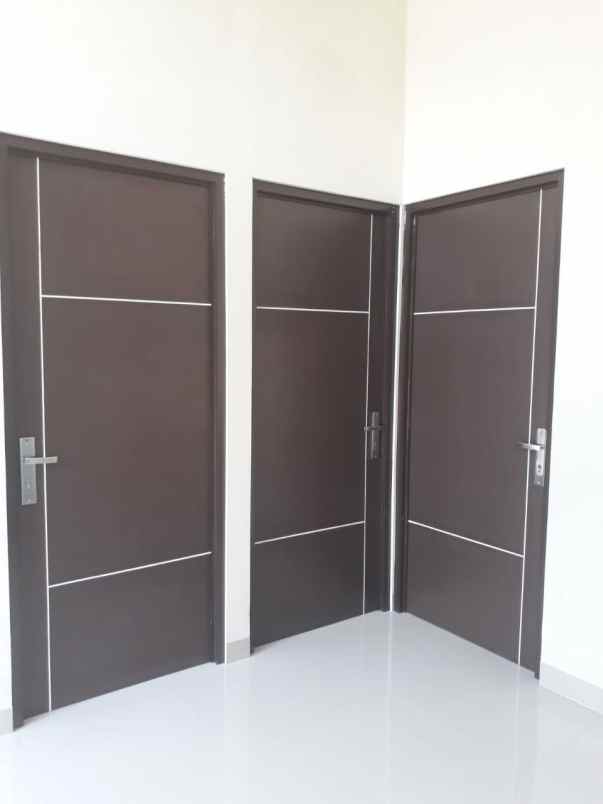 dijual rumah jl telkom kampung cibitung