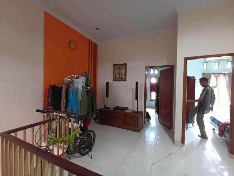 dijual rumah jln raya gdc depok
