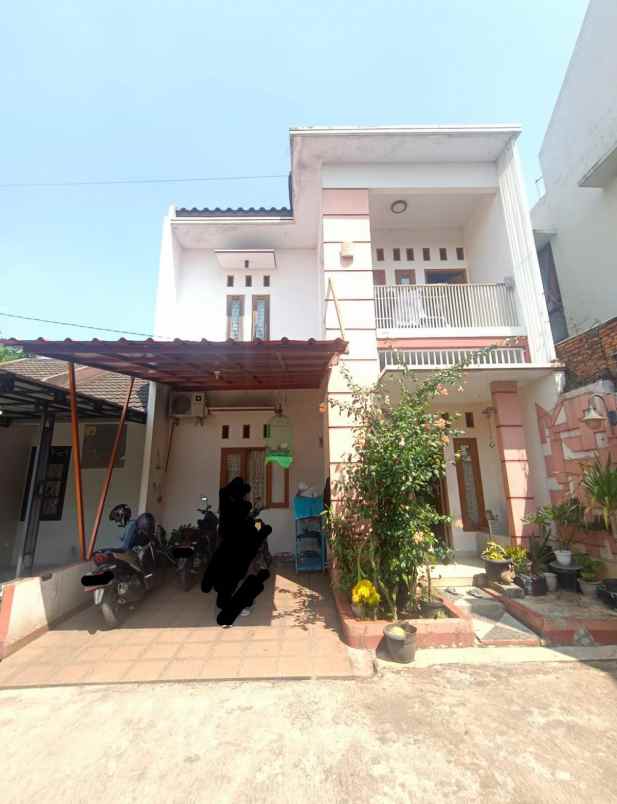 dijual rumah jln raya gdc depok