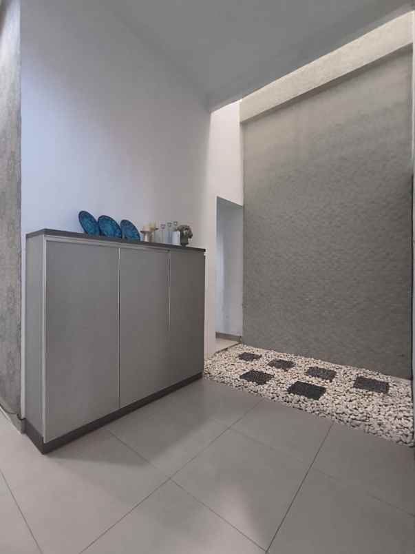 dijual rumah kalibata selatan jakarta