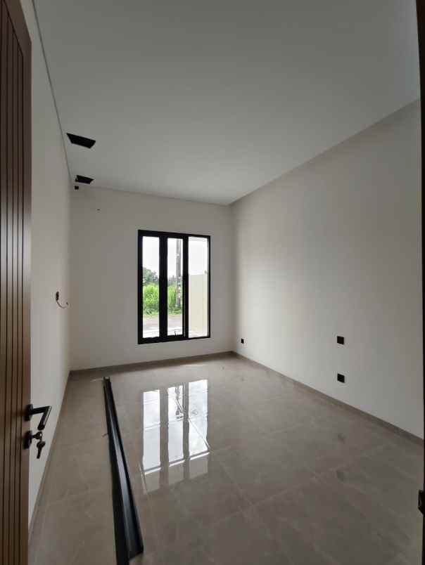 dijual rumah kaliurang km 10