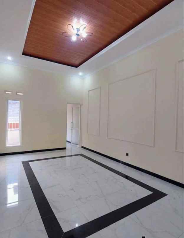 dijual rumah kaliurang km 12 5