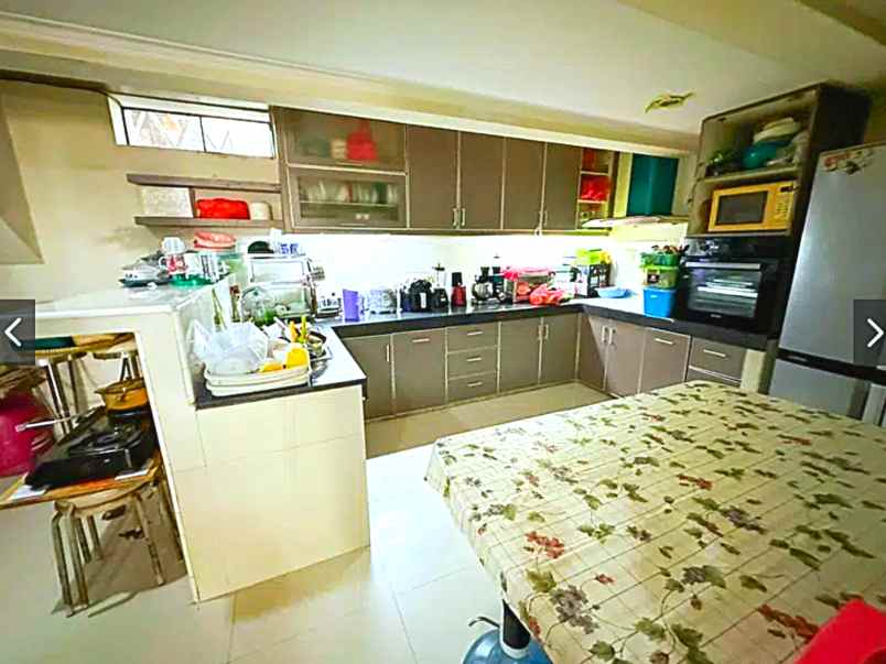 dijual rumah katamaran indah pantai