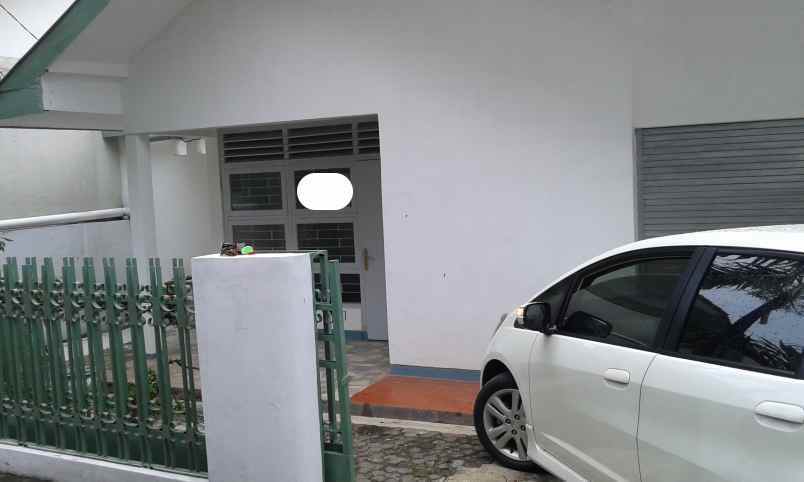 dijual rumah kebayoran baru