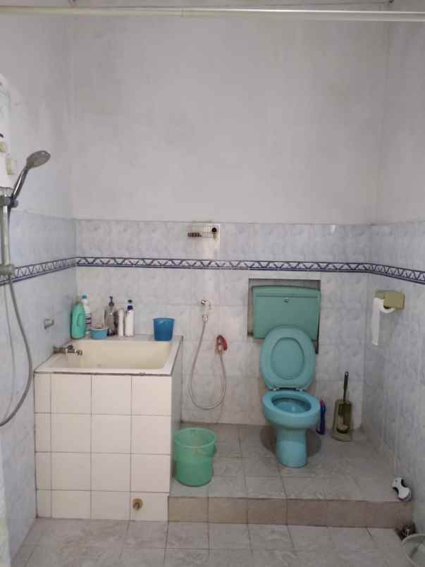 dijual rumah kebon bibit tamansari