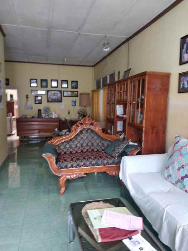 dijual rumah kebon bibit tamansari