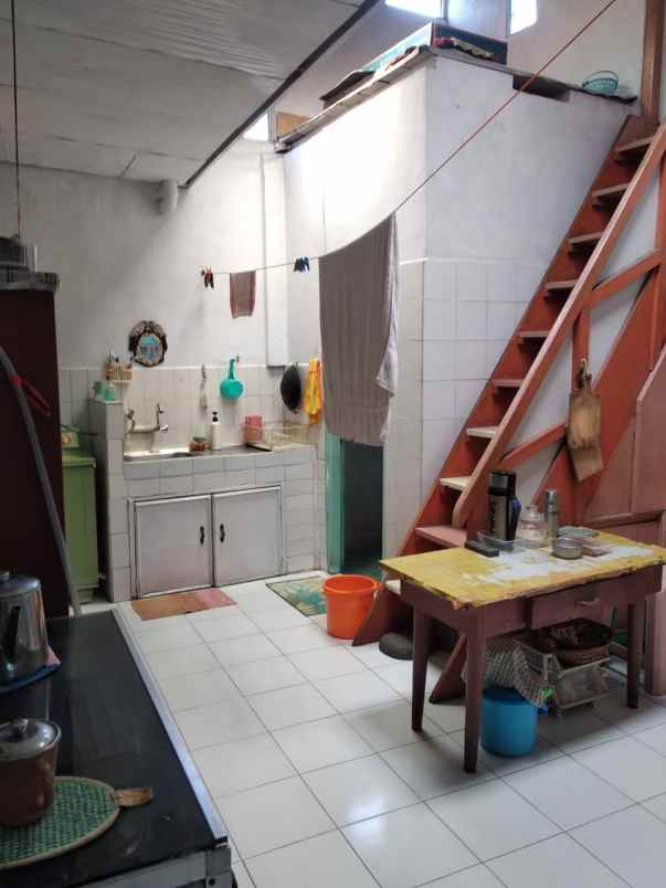 dijual rumah kebon bibit tamansari