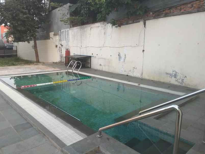 dijual rumah kelapa dua