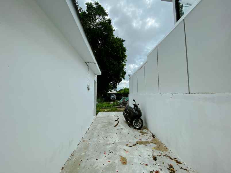 dijual rumah kepatihan tamanmartani kec