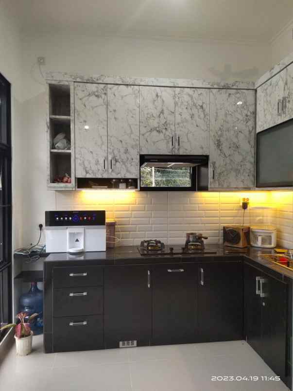 dijual rumah keren nyaman sejuk di cisarua bandung