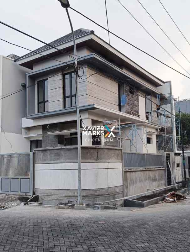 dijual rumah klampis anom wisma mukti