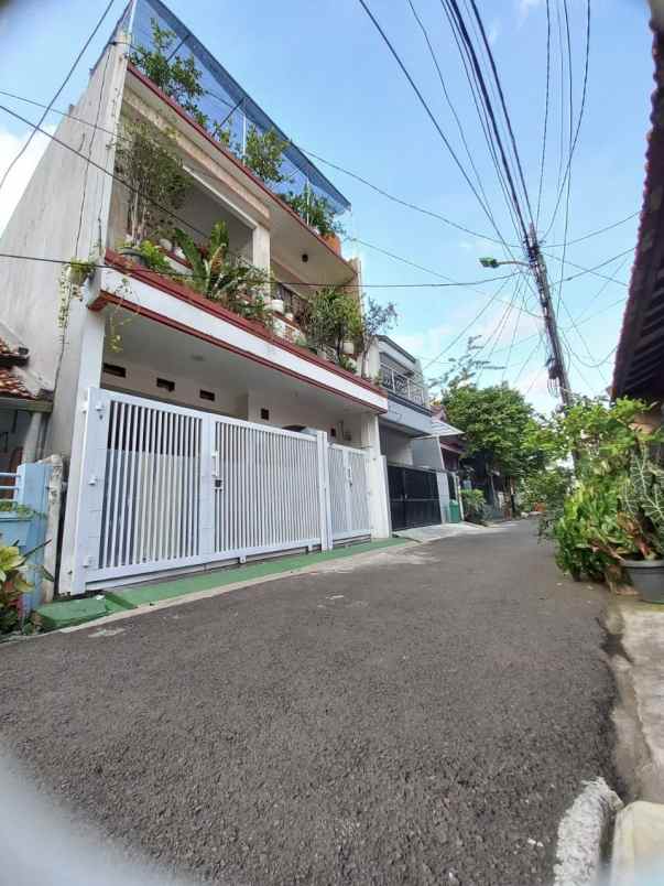 dijual rumah komplek abadi duren sawit