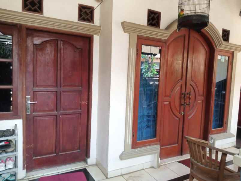 dijual rumah komplek bahagia permai