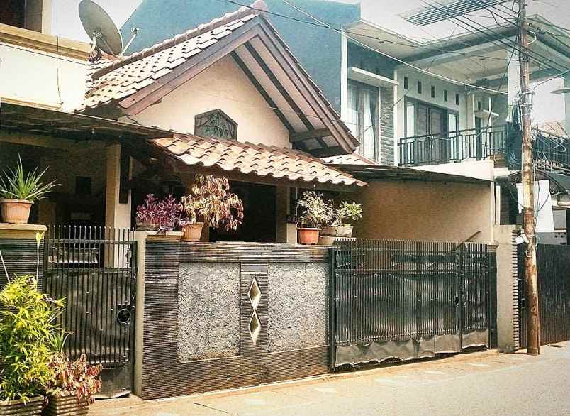 dijual rumah komplek bahagia permai