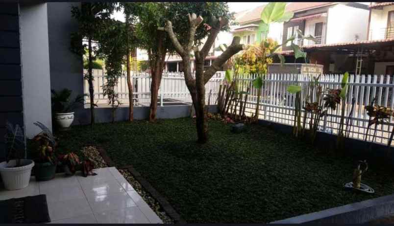dijual rumah komplek j city j metropolis