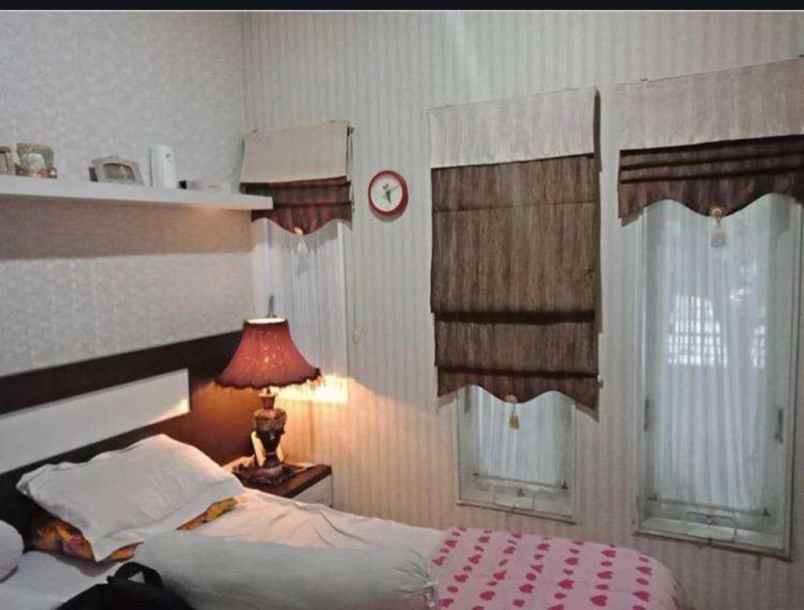 dijual rumah komplek j city j metropolis