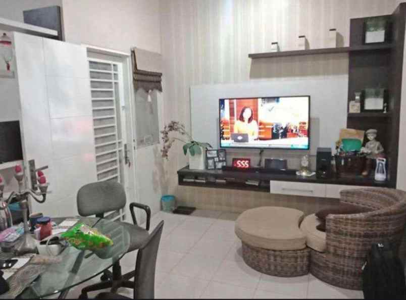 dijual rumah komplek j city j metropolis