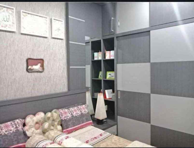 dijual rumah komplek j city j metropolis