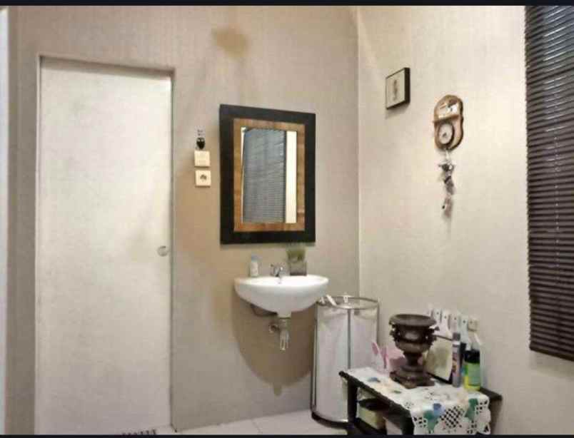 dijual rumah komplek j city j metropolis