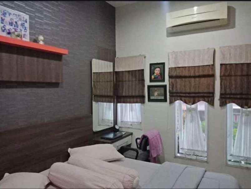 dijual rumah komplek j city j metropolis