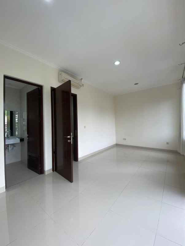 dijual rumah komplek jakapermai bekasi