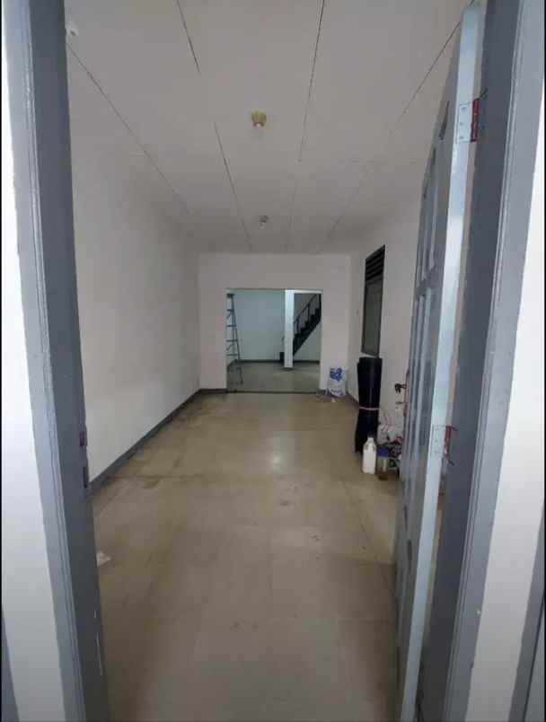 dijual rumah komplek kayu putih