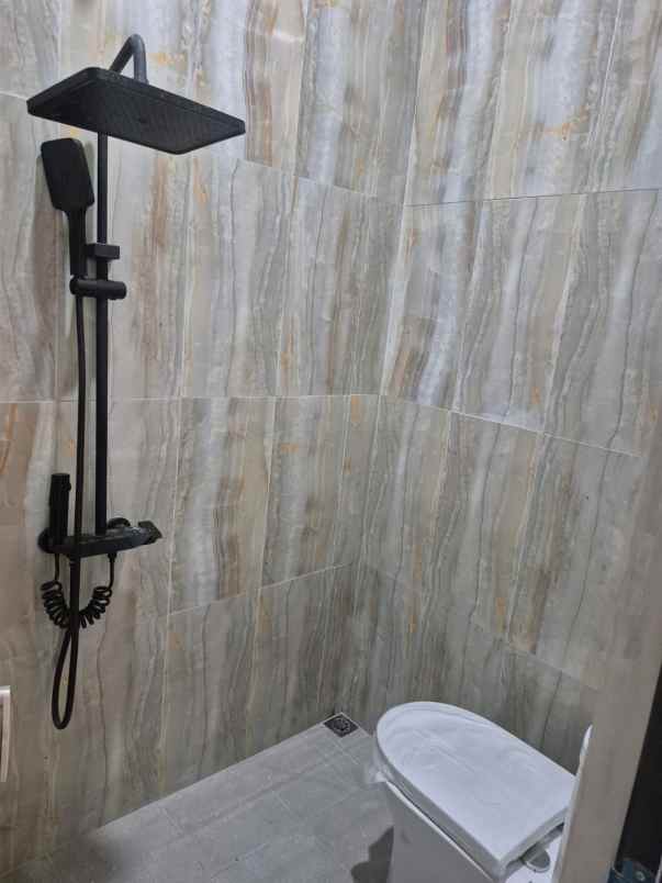 dijual rumah komplek pratista antapani