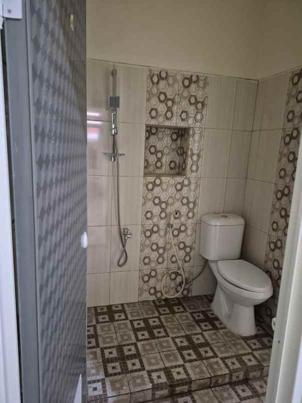 dijual rumah komplek riung bandung