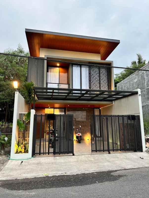 dijual rumah krajan wedomartani