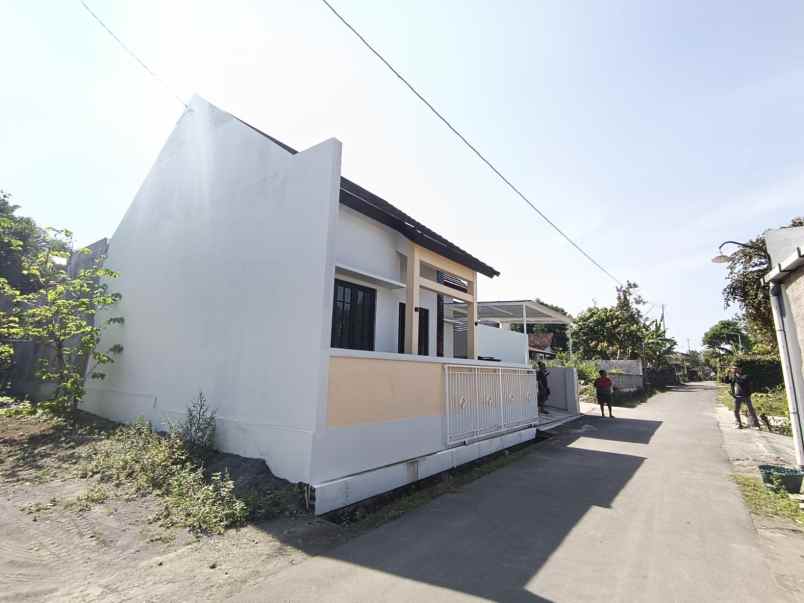 dijual rumah krapyak barepan nglawisan