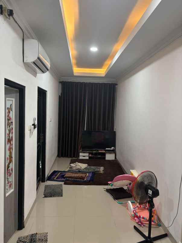 dijual rumah lenteng agung